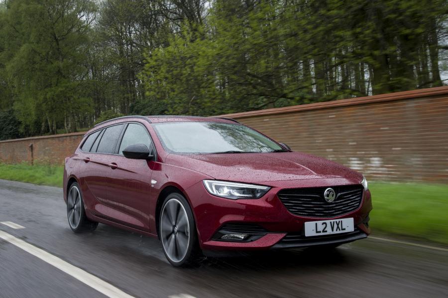  Vauxhall Insignia Sports Tourer Exclusive 2018 года  (фото 2 из 17)